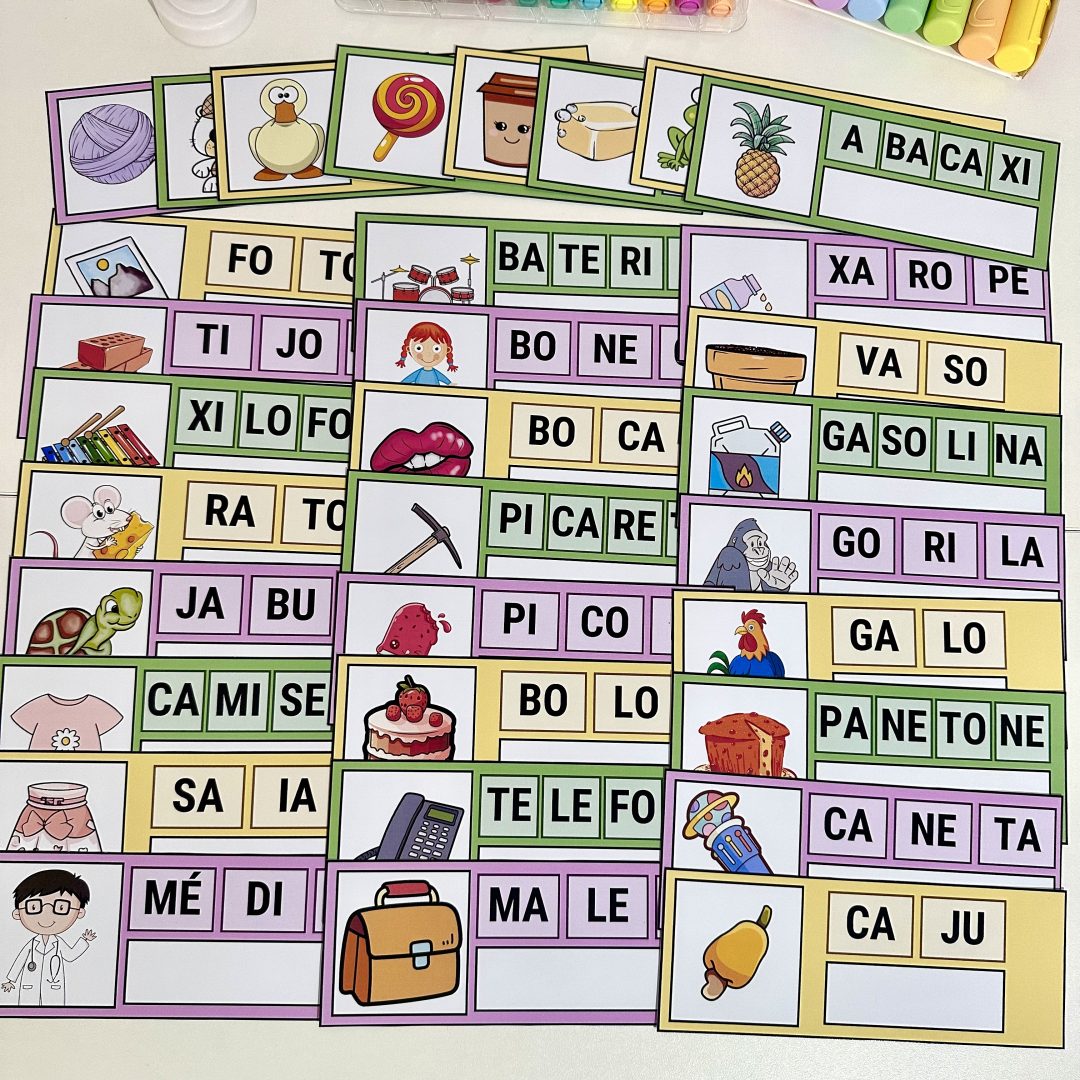 Escreva as sílabas.