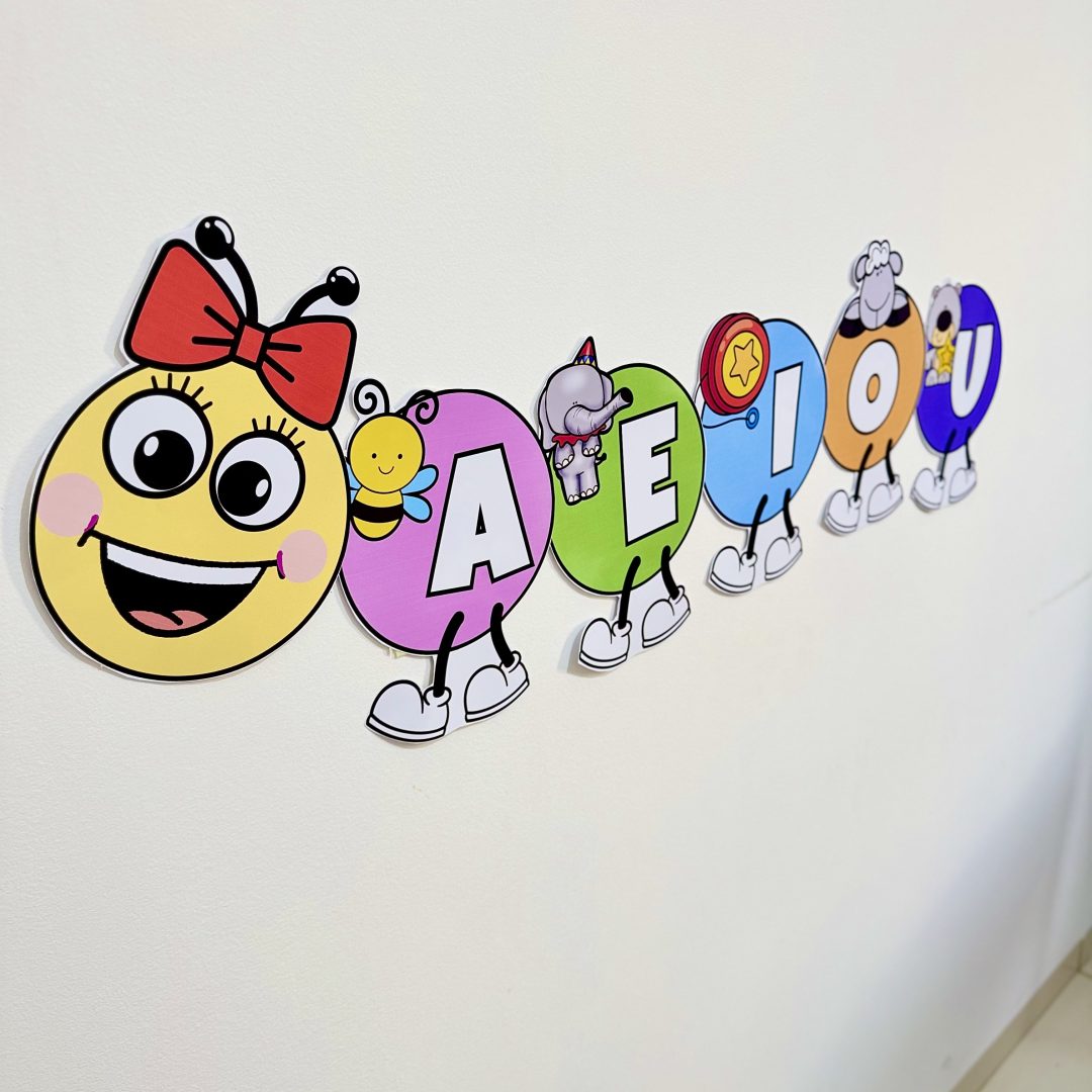 Centopeia das vogais.